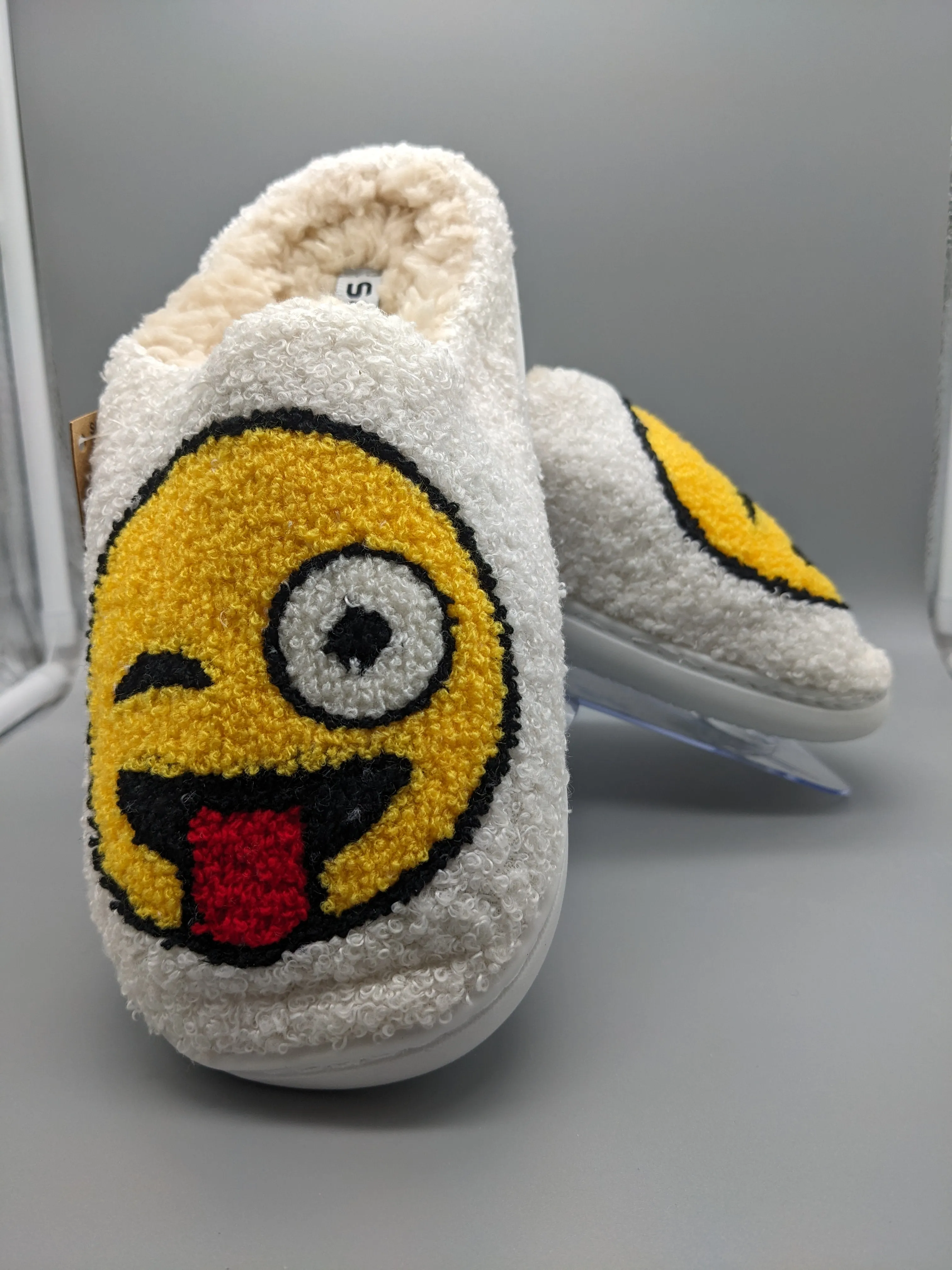 Surf 7 Love Emoji Slip-ons / House Shoes